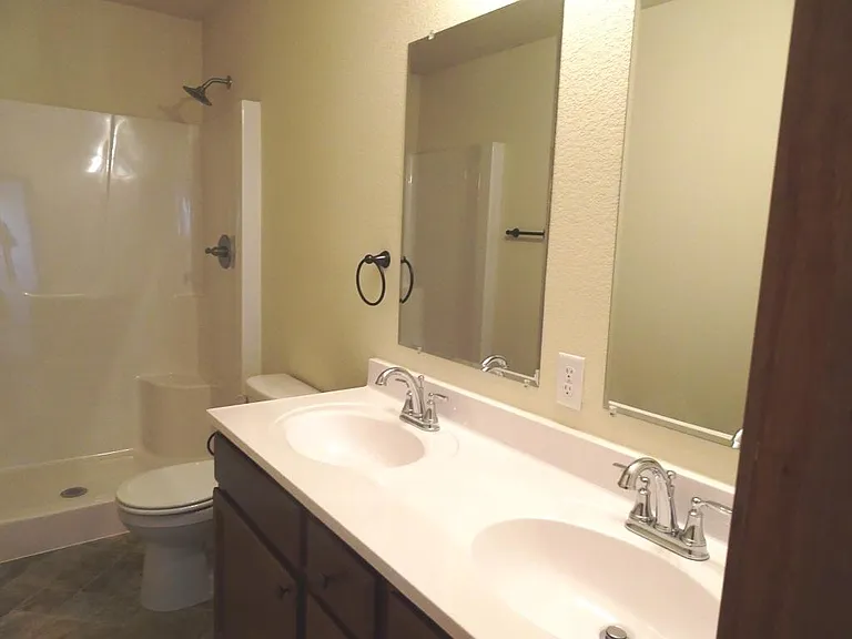 4311 SE Oakleaf Dr — Photo 9