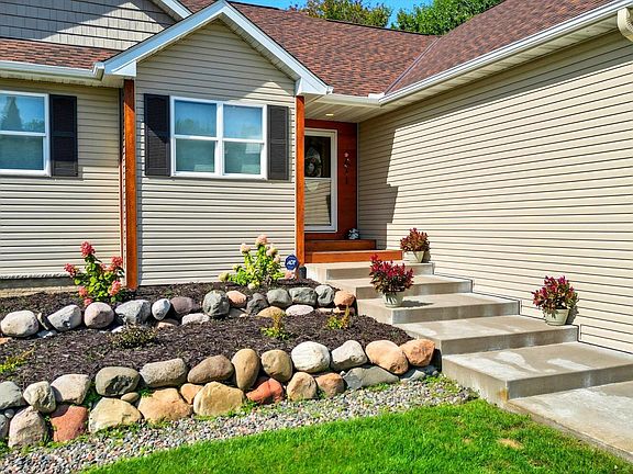 5th image of 1229 180th Ln NE