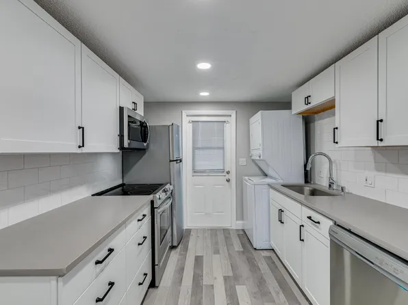 13496 W Rena Dr Suite N, Largo, FL 33771