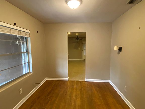 5th image of 1208 Lake Margaret Dr