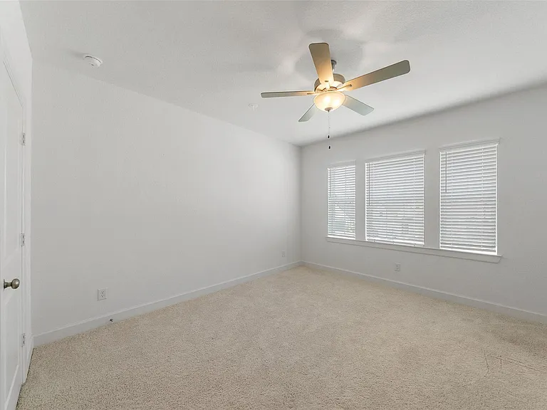 2211 Stone Lodge Ct — Photo 28