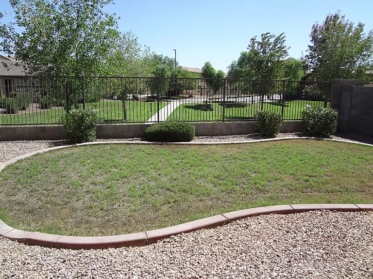 4083 S Hemet St — Photo 3