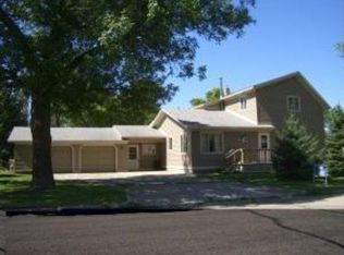 352 4th Ave N, Casselton, ND 58012