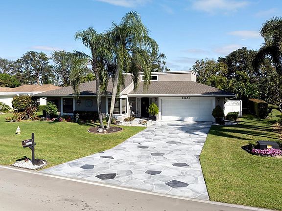 2nd image of 13650 Crosspointe Drive