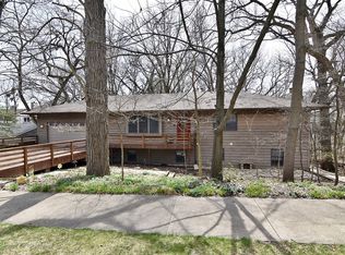 55 McKinley St, Saint Charles, IL