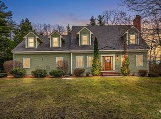 71 Deerwood Hollow, Chester, NH 03036
