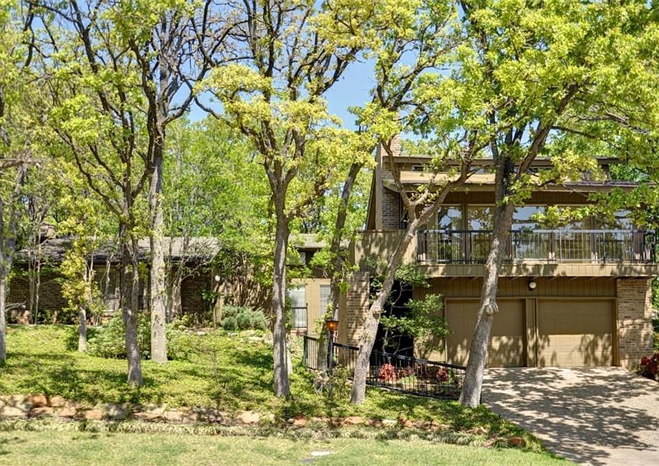 1st image of 2305 Wood Cliff Ct