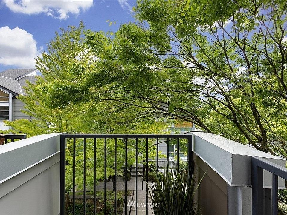 Balcony off Living room