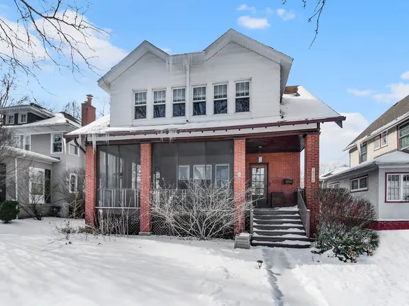 10226 S Hoyne Ave, Chicago, IL 60643