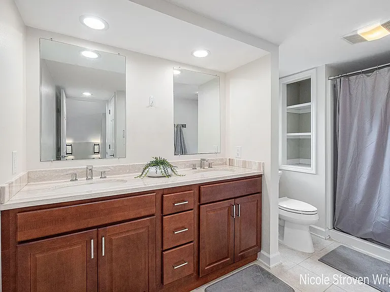 2125 Englewood Dr SE — Photo 12