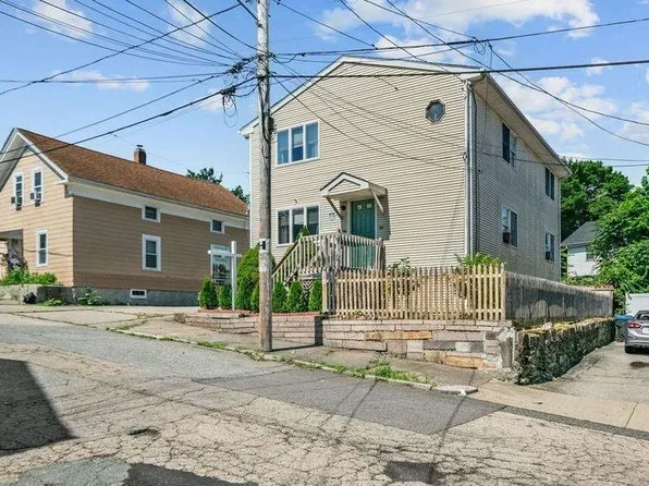 16 Eva St, Providence, RI 02908