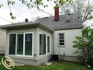 5th image of 1521 Mill St