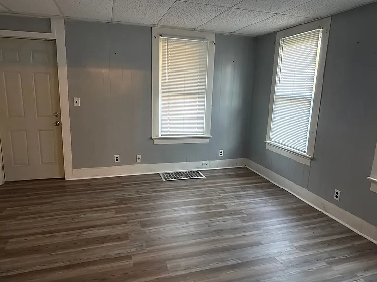 1105 N 5th St — Photo 6
