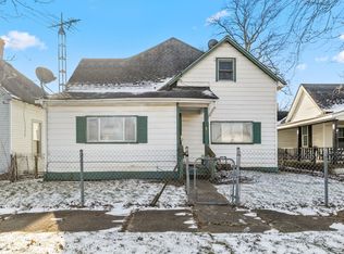 831 W 7th St, Rushville, IN