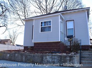 1457 Palmer Ave, Muskegon, MI 49441