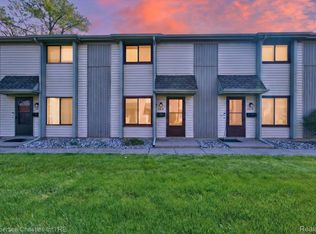 2513 Samoset Rd, Royal Oak, MI 48073