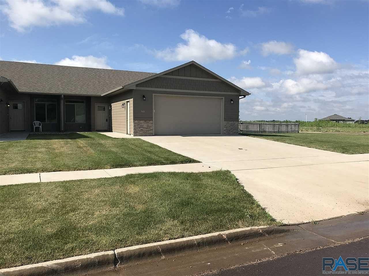 3401 E Bison Trl E Sioux Falls Sd 57108 Zillow