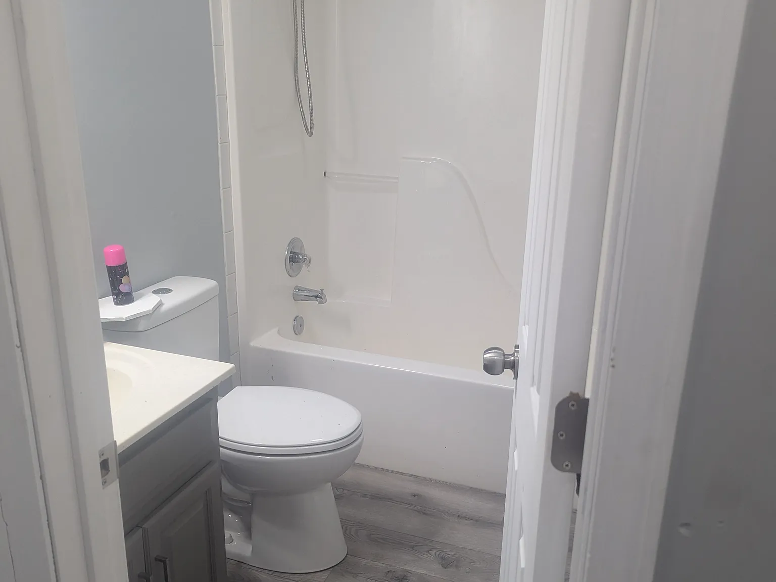 1809 Glenn Hendren Drive — Photo 2