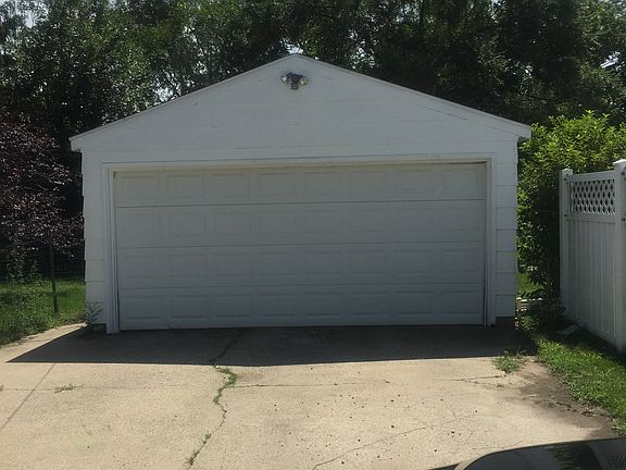 3rd image of 1328 Waverly Ave