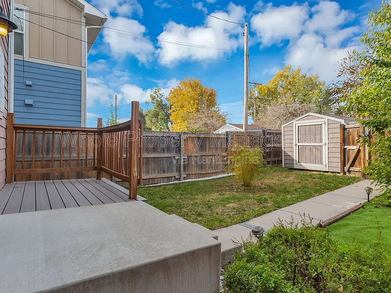 1577 Chase St — Photo 23