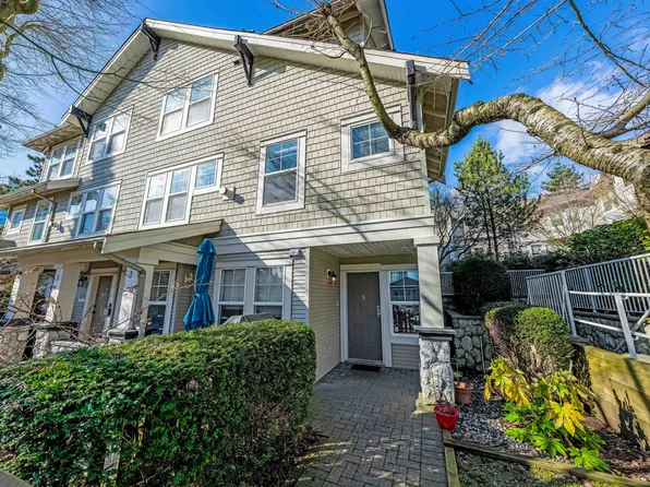 7179 18th Ave #3, Burnaby, BC V3N 1H2