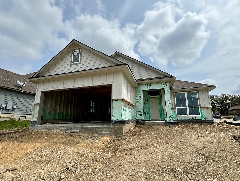 1st image of 802 Ross Rd