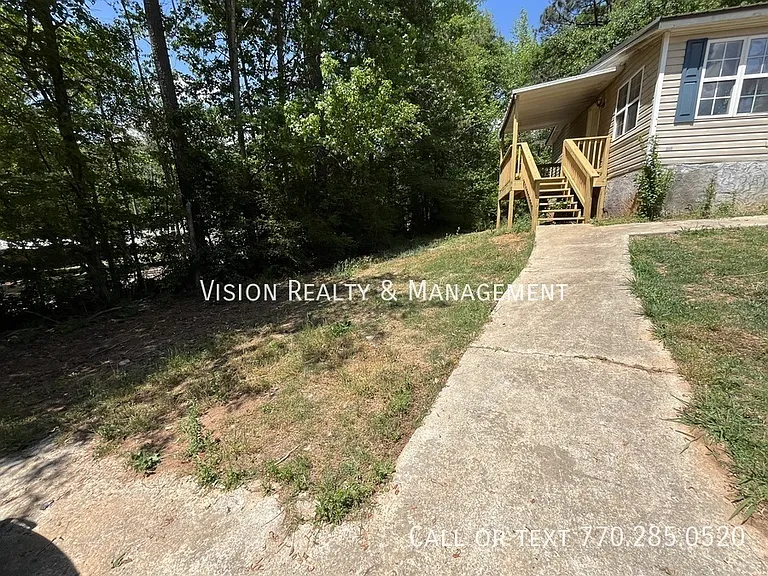 137 Park West Ct — Photo 48