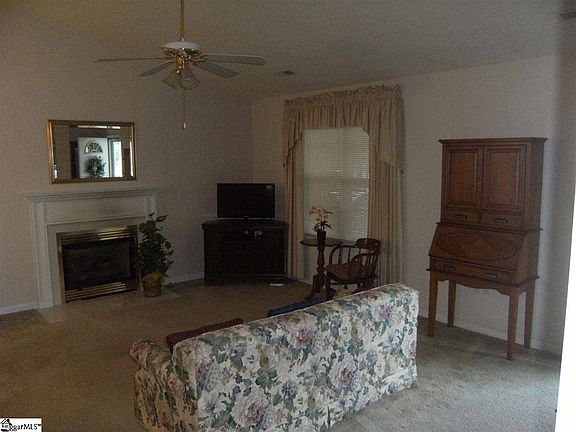 4th image of 4 Luray Dr