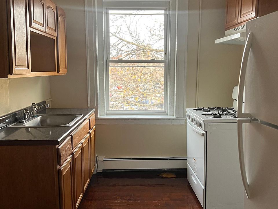 1st image of 701 Howard Ave #3-C