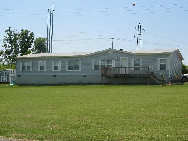 2nd image of 135 Hill Loop