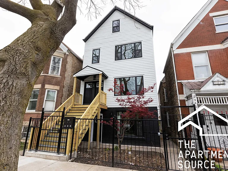 2943 N Gresham Ave #1 — Photo 15