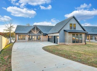 319 Bass Cove Rd, Huddleston, VA 24104