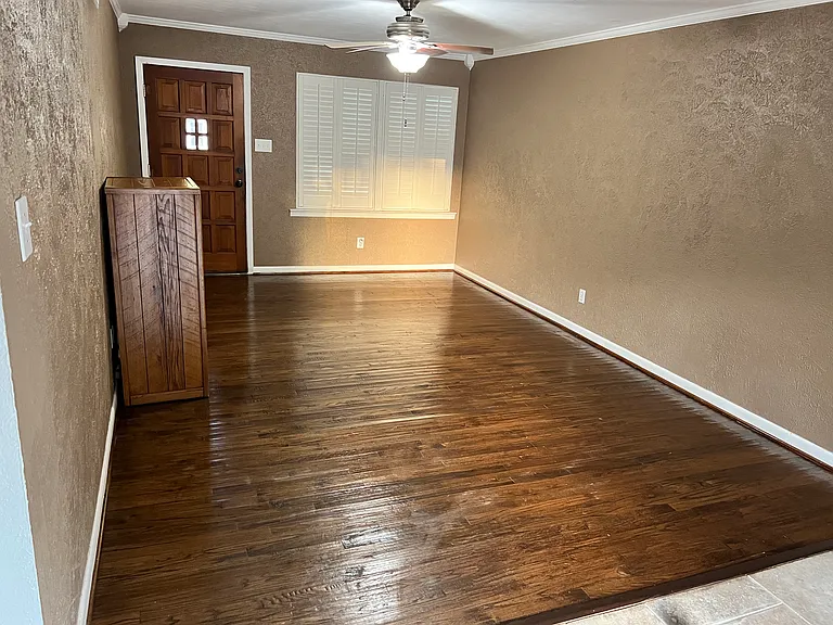 1711 N Pl — Photo 4