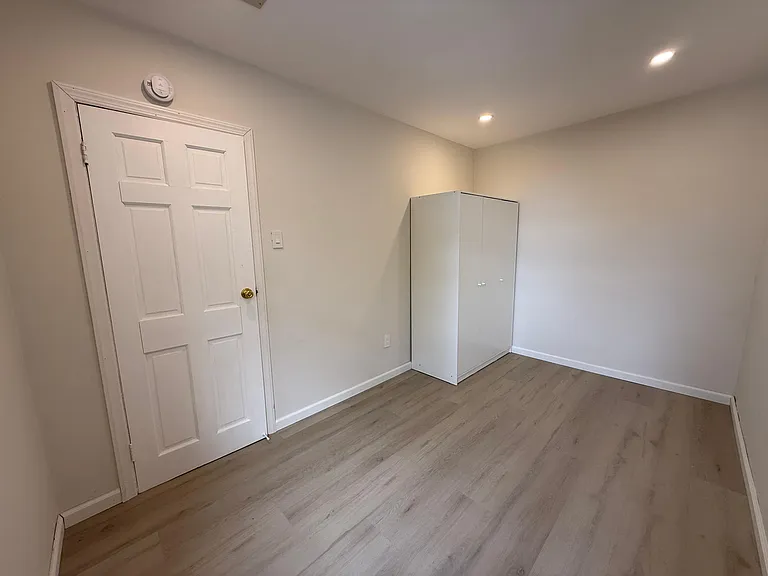 824 Elm St — Photo 24