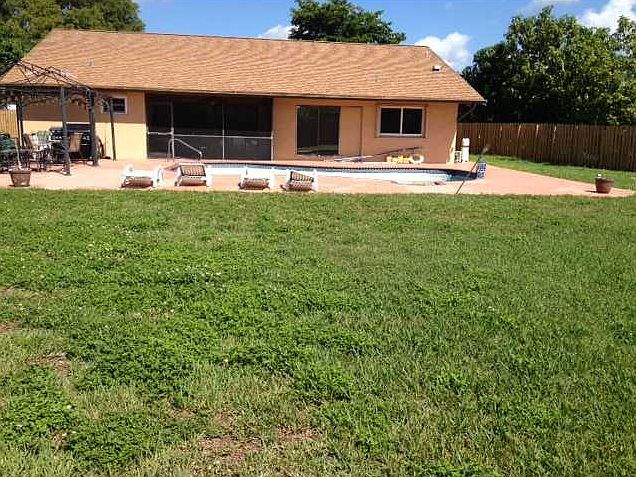 1st image of 11300 NW 37th Pl