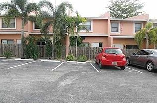 1st image of 120 SE 12th Ave #3