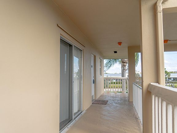 5th image of 415 Us Highway 1 APT 210