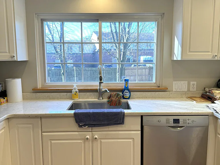 399 Pond St #B6 — Photo 4