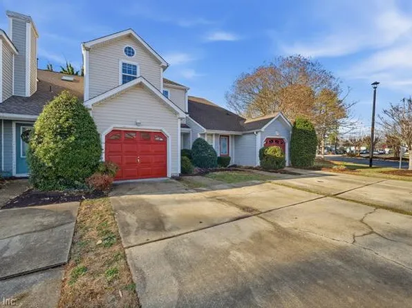 4987 Kemps Lake Dr, Virginia Beach, VA 23462