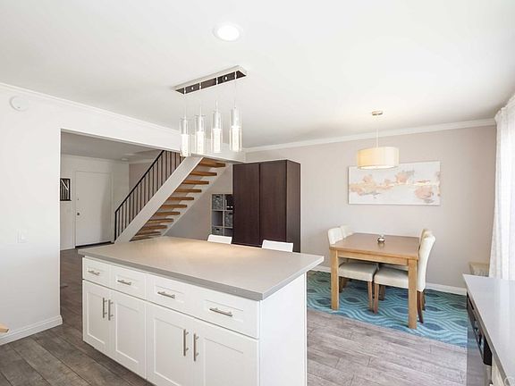 2nd image of 2961 Bradford Pl APT B