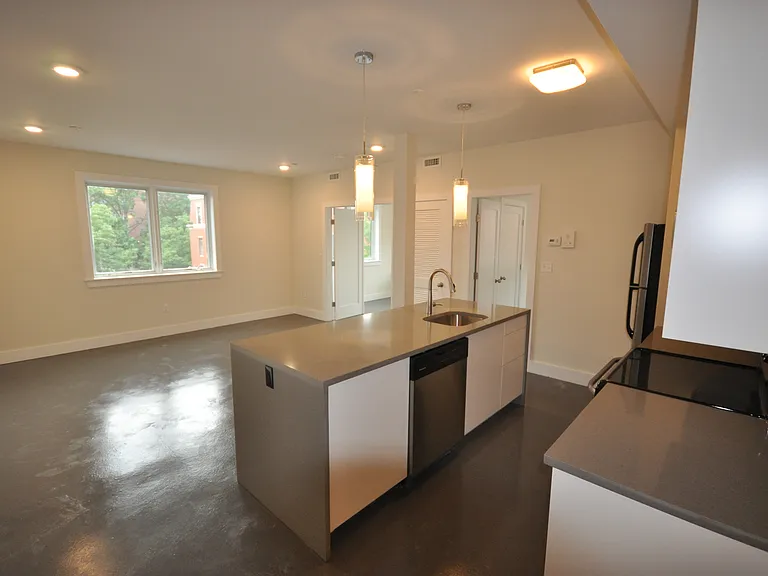 656 Massachusetts Ave #3 — Photo 18