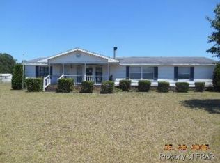 1260 White Plains Dr, Fayetteville, NC 28312