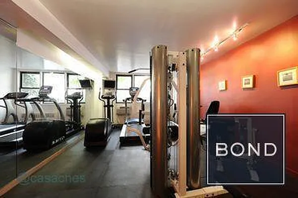 Rented by Bond New York | media 18