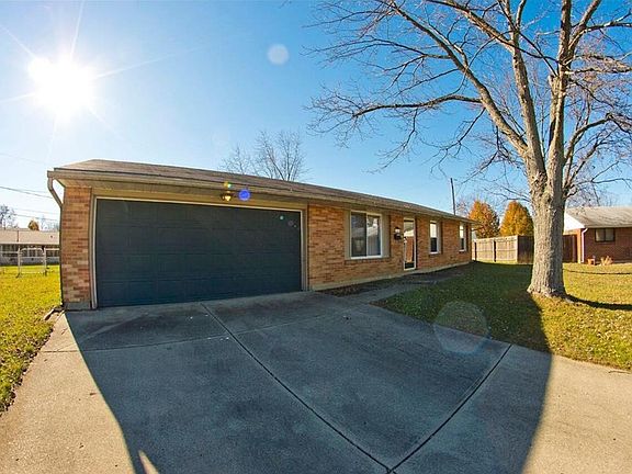 3rd image of 7101 Almont Pl