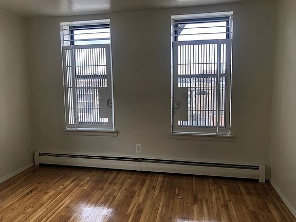 4th image of 309 E 164th St APT 5B