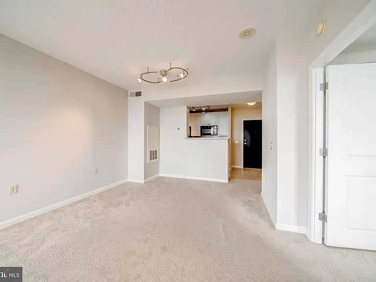 851 N Glebe Rd #1903 — Photo 23