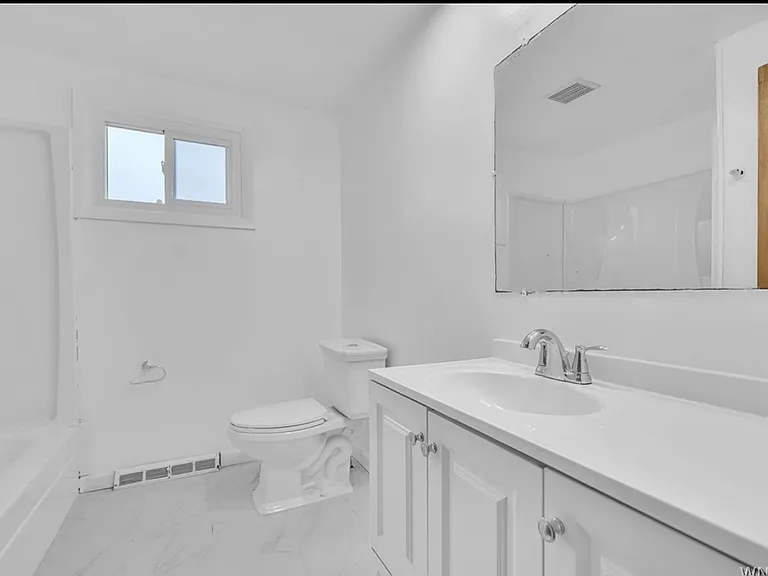 35 Crandon Blvd #1 — Photo 2