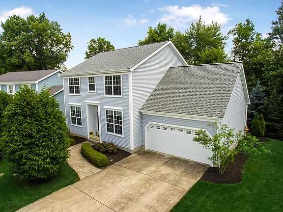 3rd image of 4527 Big Walnutview Dr