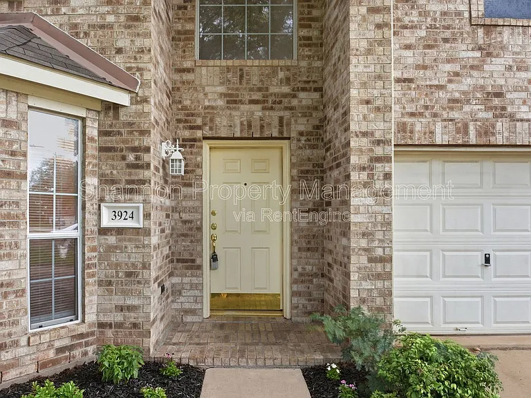 3924 Highland Vale Ct — Photo 3