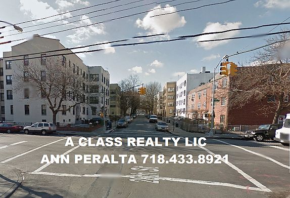 1st image of 2410 28th St